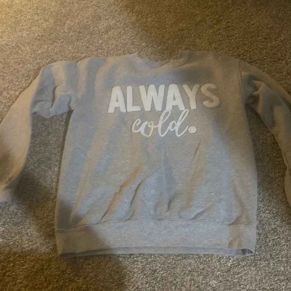 Crew neck - Picture 1 of 2